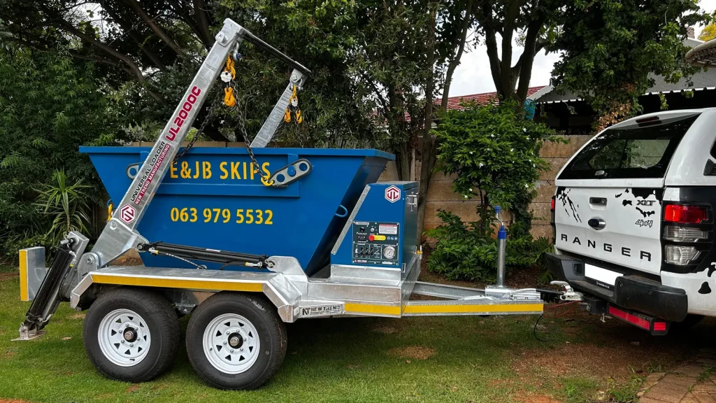 E & JB Skips job photo 4